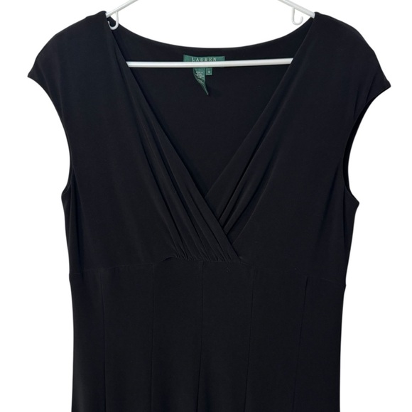 Lauren Ralph Lauren Dress Womens size 10 Black with light shoulder pads - Picture 2 of 11